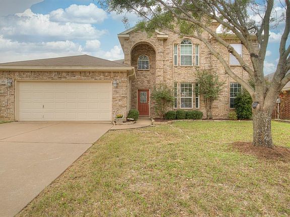 2nd image of 931 Hidden Oaks Dr