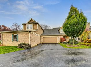 17 Wimbledon Ct, Lincolnshire, IL