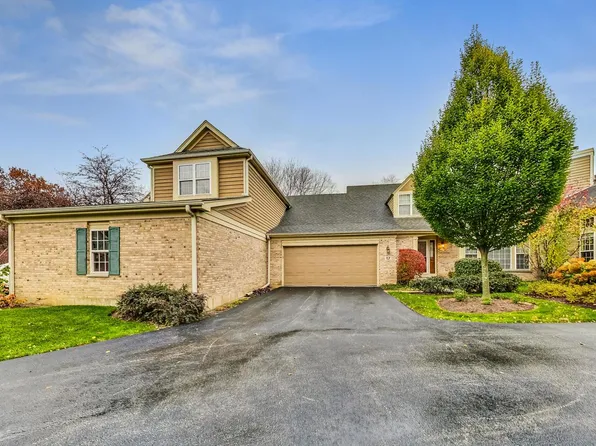 17 Wimbledon Ct, Lincolnshire, IL 60069