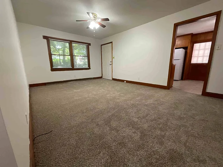2115 Brookhurst St — Photo 11