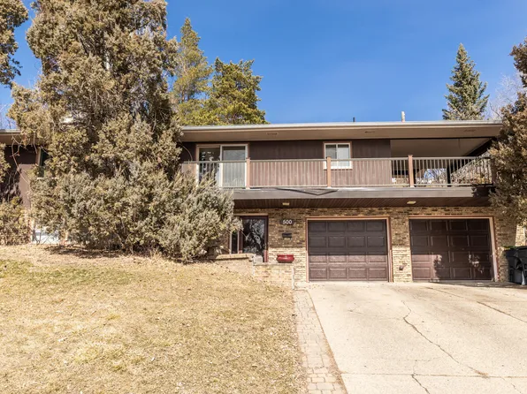 500 Division St NW, Mandan, ND 58554