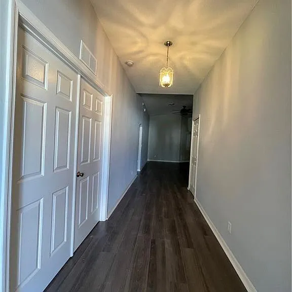 1435 9th Pl — Photo 1