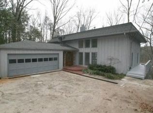 5704 Hidden Cove Rd, Gainesville, GA 30504