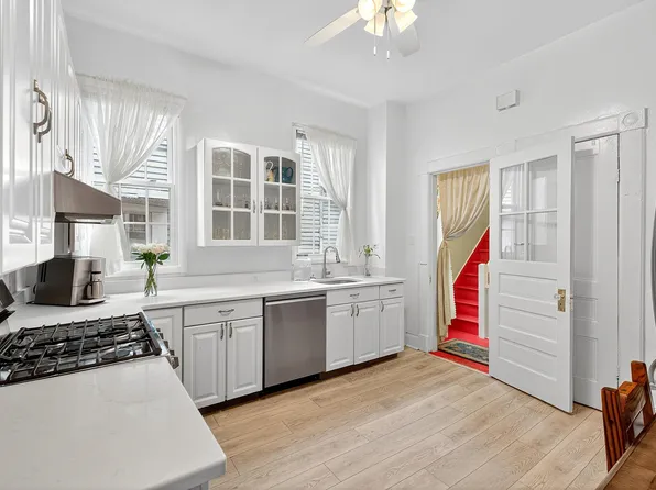 116 Bentley Avenue image 15 of 50