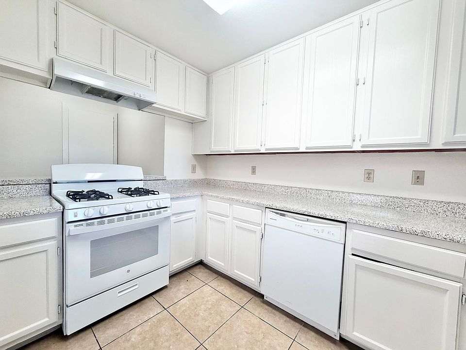 1st image of 31675 Avenida Valdez #B