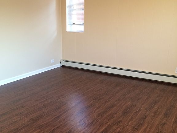 5th image of 8921 15th Ave #2