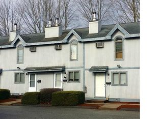 8 Spruce St, Griswold, CT 06351