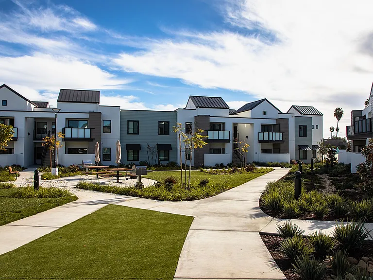 Cortona Point Apartments — Photo 28
