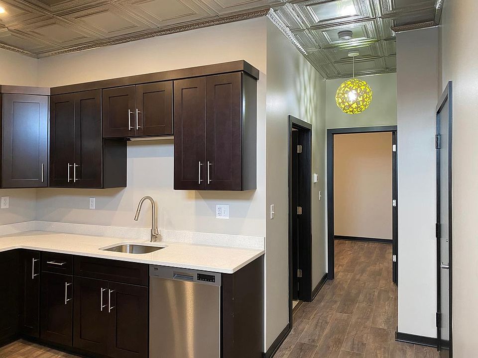 Tin Top 1A - Kitchen
