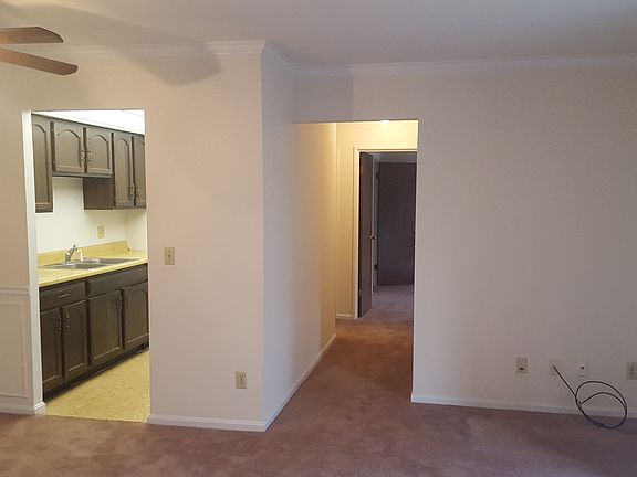 3rd image of 2998 Wardall Ave APT 6