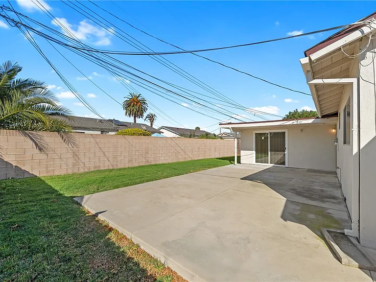 6431 Brown Cir — Photo 36