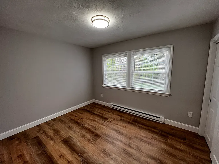 80 Locust Avenue — Photo 27