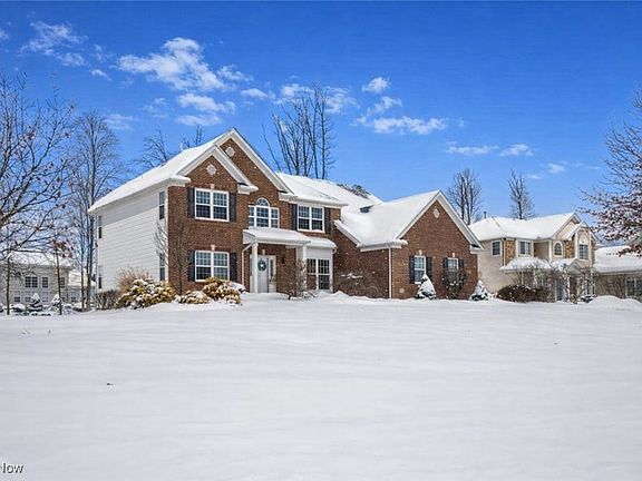 3rd image of 7583 Estate Ave
