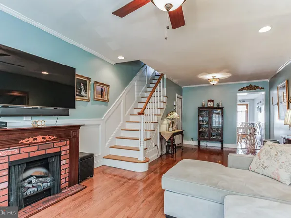 2128 S Howard St, Philadelphia, PA 19148