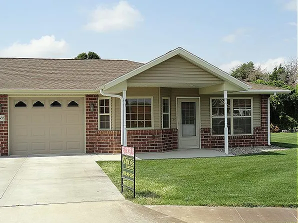 2712 Pine Wood Dr, Central City, NE 68826