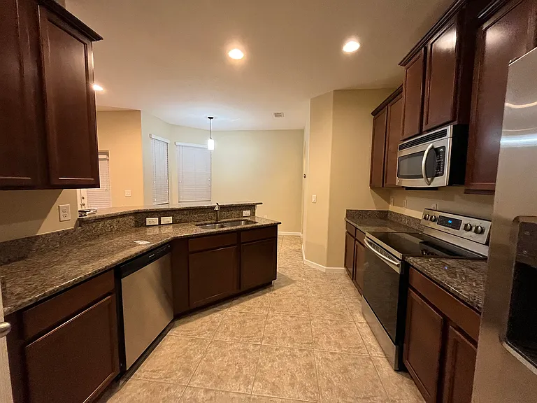 215 Sirius Ct — Photo 7