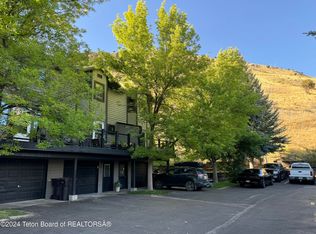 595 W Broadway Ave, Jackson, WY 83001