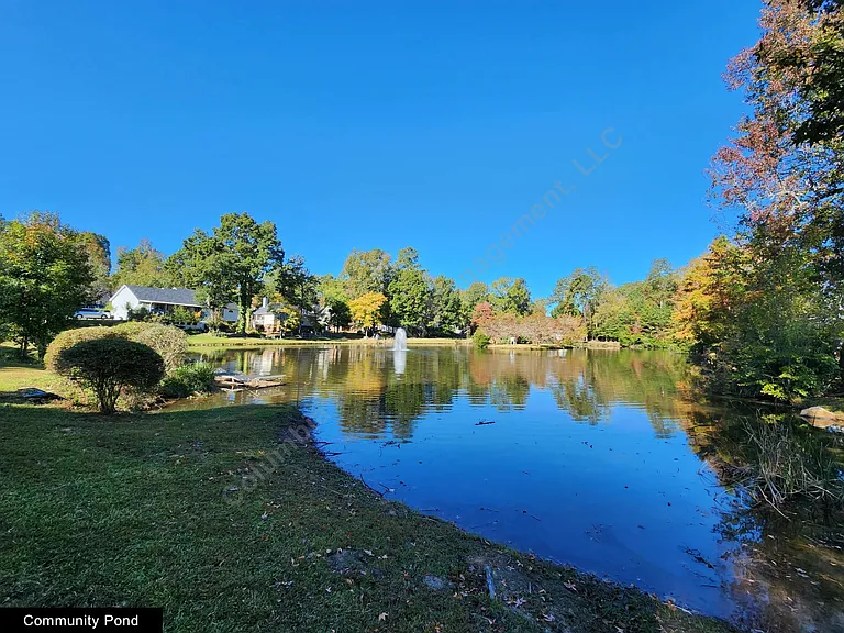 1003 Sweet Thorne Ct — Photo 32