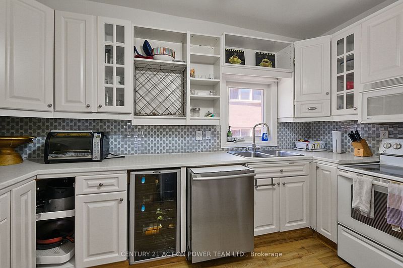 Ottawa House for rent - 4 Bedrooms — photo 11