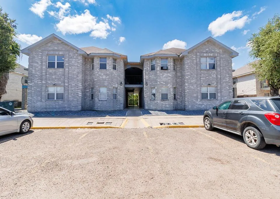 1802 Oasis Dr #207