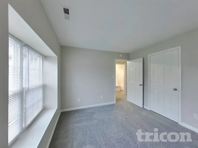 3247 Creekshore Dr — Photo 11