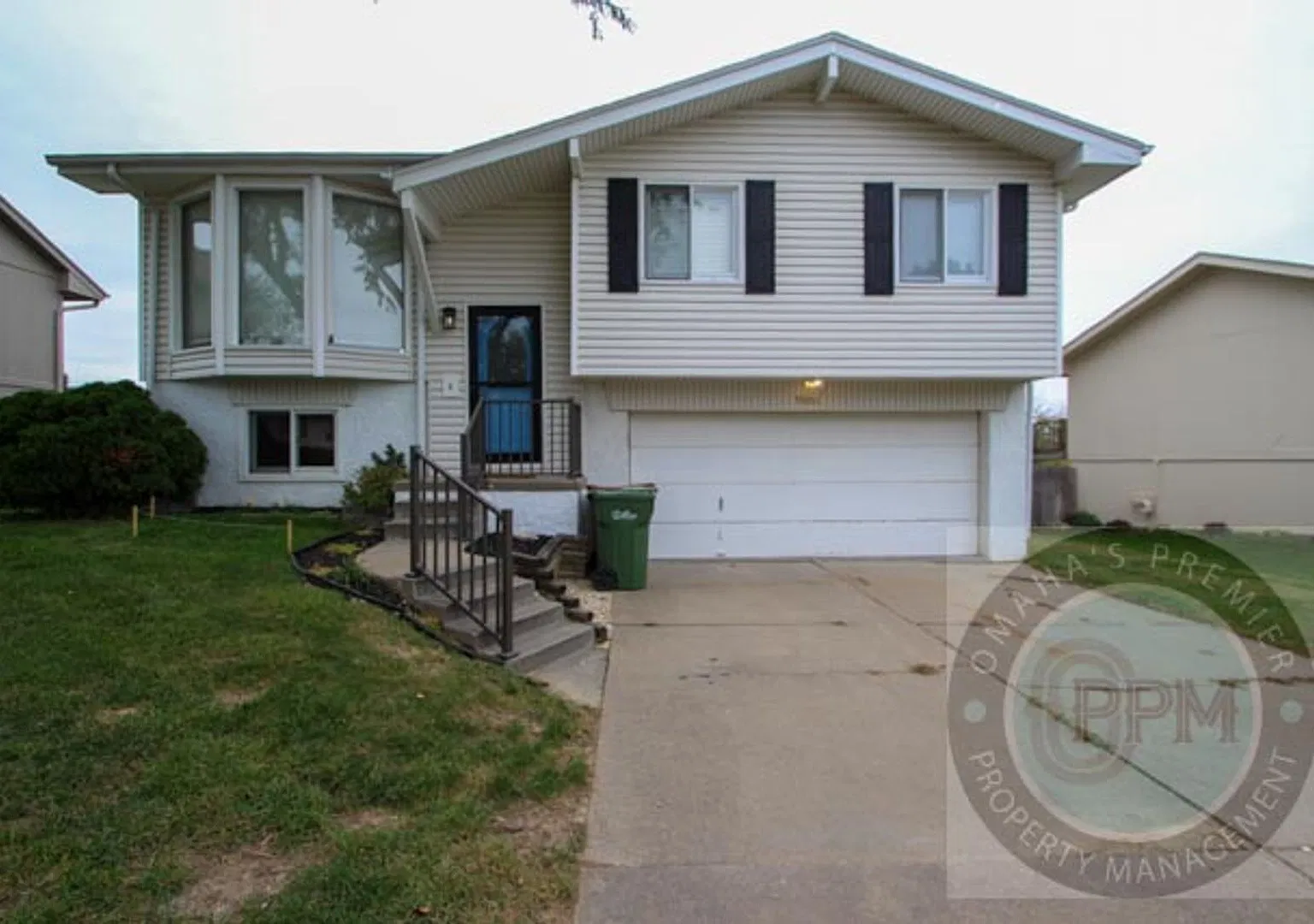 Spacious 3Bd/1.5Ba House | Bellevue, NE — Photo 1