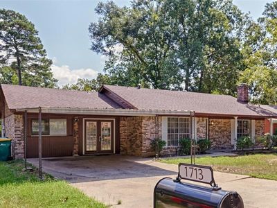 1713 S 1st St, Conroe, TX, 77301
