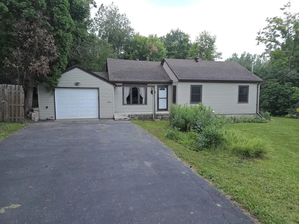 10605 Crestridge Dr, Minnetonka, MN 55305