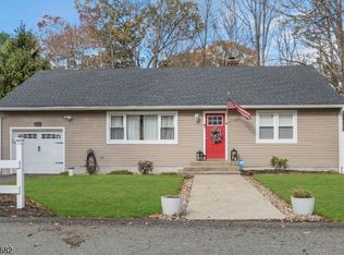 3 Roger Dr, Andover, NJ 07821