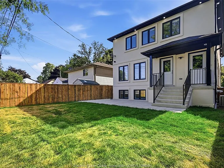 2490 George Ave #LOWER — Photo 12