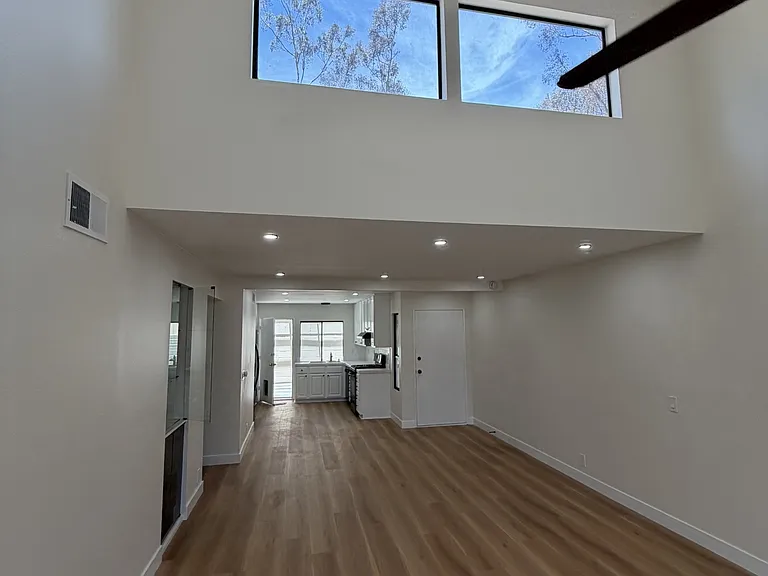 10359 Caminito Covewood — Photo 1