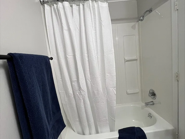 Treeborn Apartments — Photo 13