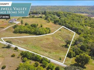 2228 Holliwell Valley Ct, Winterset, IA 50273