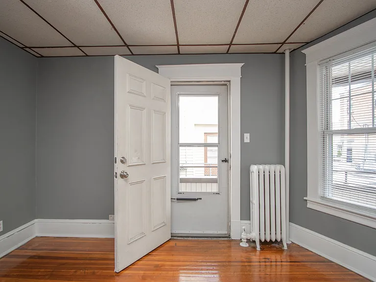 8 Ivy Ave #1 — Photo 40