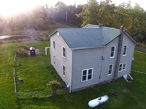 3rd image of 346 Camp Rd