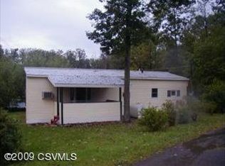 538 Spriggle Ln, Middleburg, PA 17842