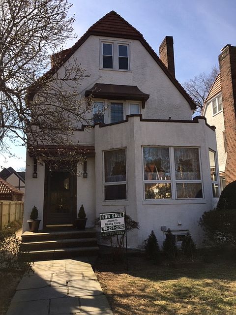 1st image of 72-16 Harrow St