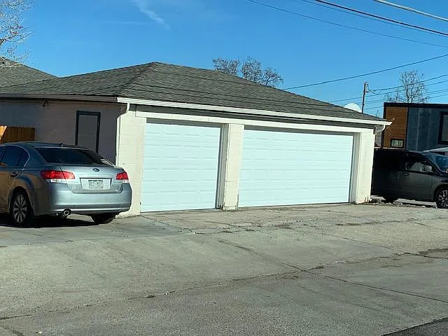 1570 W Dakota Ave — Photo 14