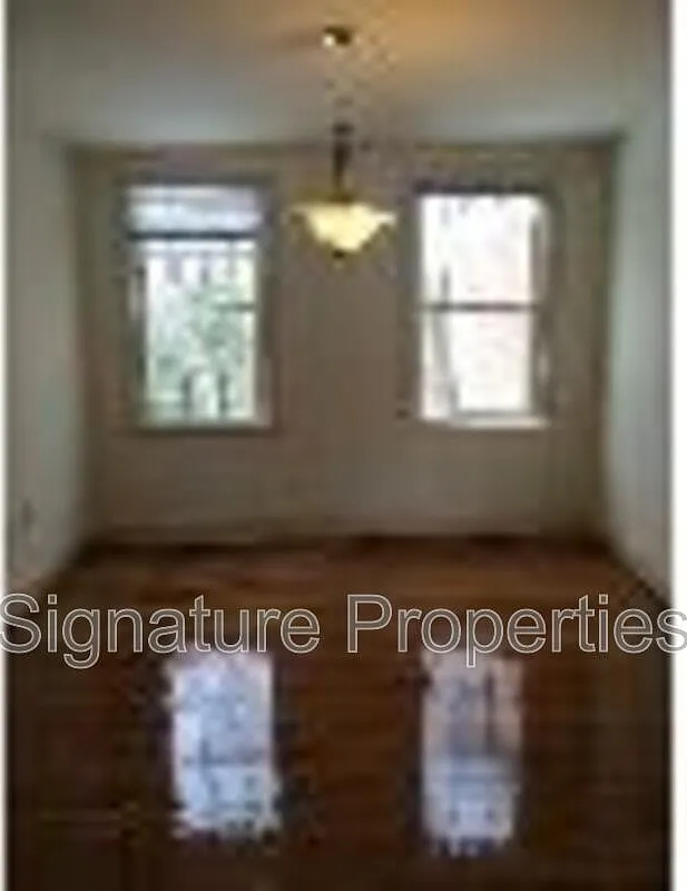 3 bed, 2.0 bath, $925 — Photo 4