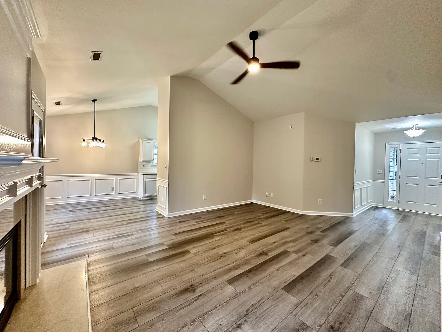 3 bed, 1269 sqft, $2,300 — Photo 4