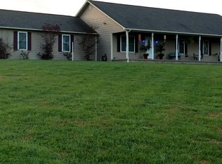 22 Oakland Dr, Corbin, KY 40701