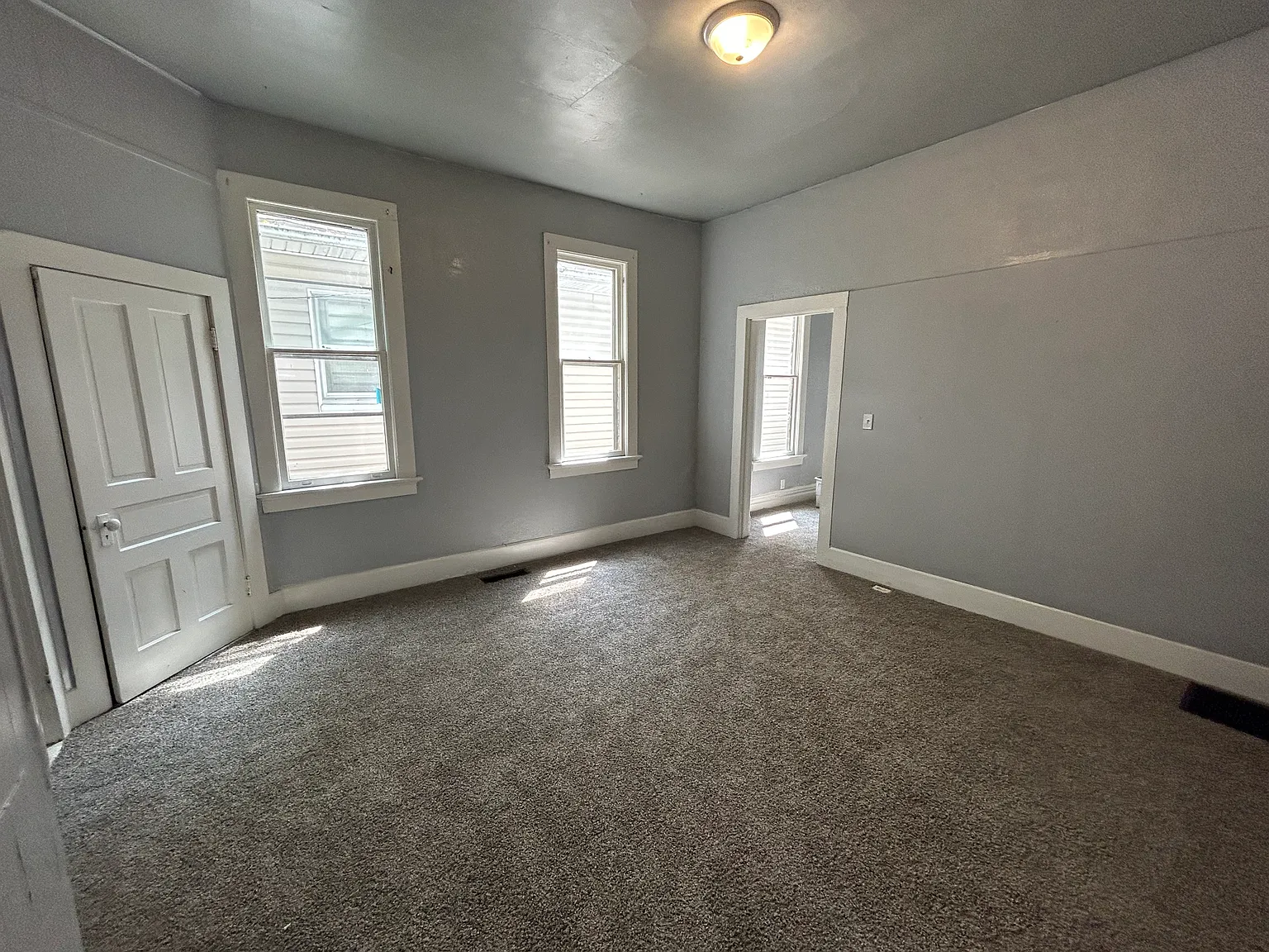2 bed, 1122 sqft, $895 — Photo 3