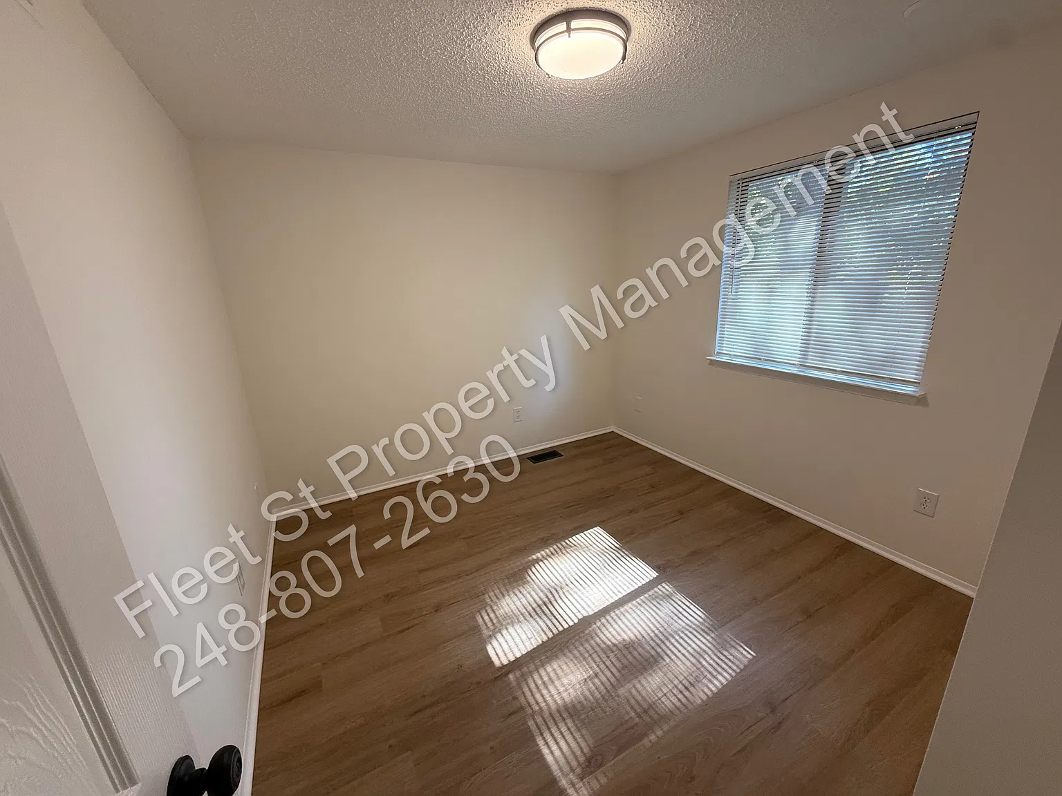 4 bed, 1372 sqft, $2,000 — Photo 4