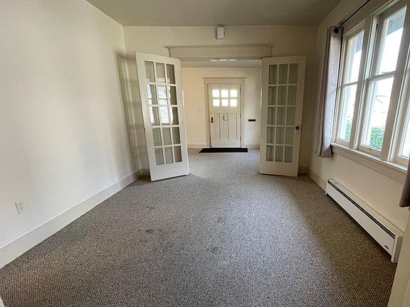 5th image of 1611 Lombard Ave