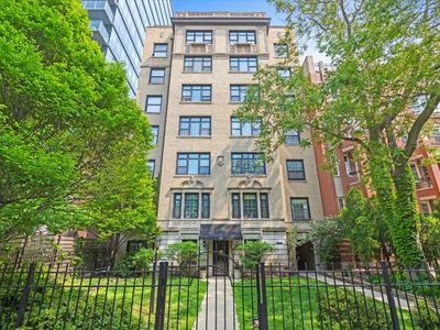 444 W Belmont Ave APT 3A, Chicago, IL, 60657