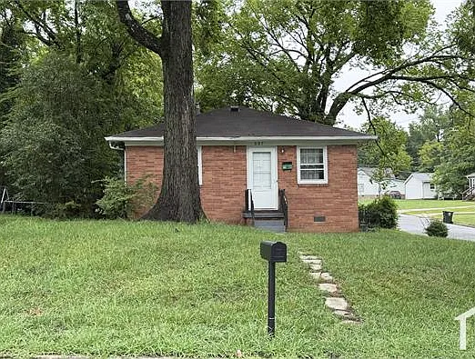 507 Ross Ave — Photo 1
