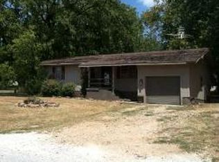 208 Wynes Cir, Greenfield, MO 65661