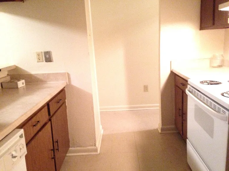 3520 Delaware Ave #1 — Photo 5