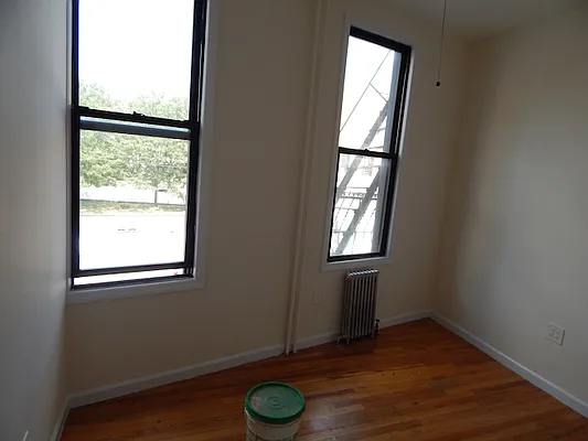 Rented by Capri Jet Realty Corp | media 7