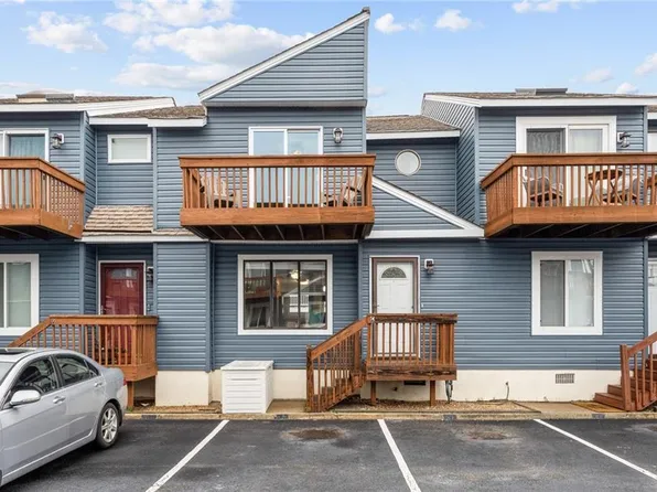 521 W Ocean View Ave APT C, Norfolk, VA 23503